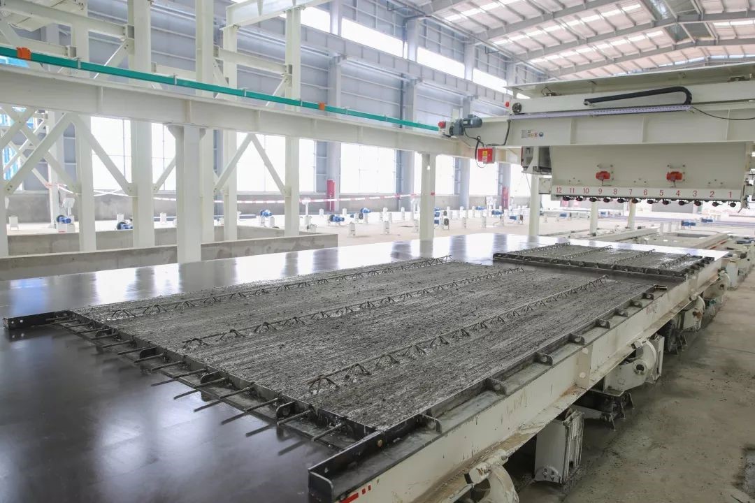 長智公司裝配式預制件生產(chǎn)基地試生產(chǎn)成功1.jpg